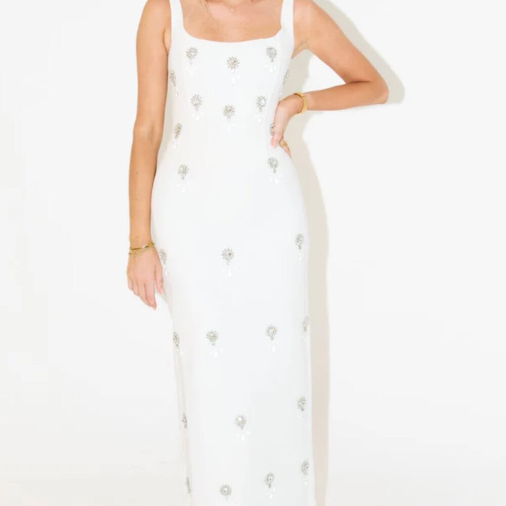 STUNNING ODD MUSE 2 White Piece - M